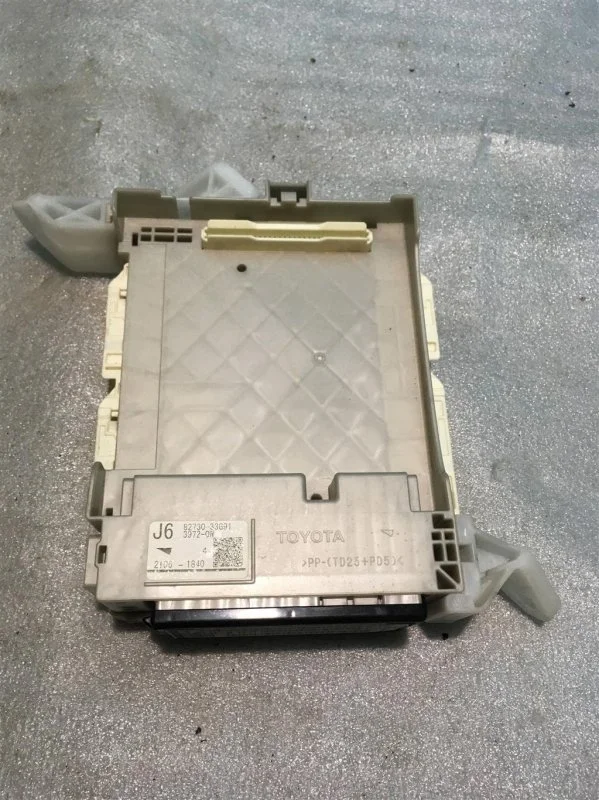 Блок предохранителей LEXUS ES 6 2012 8273033G91 СЕДАН 2AR-FE