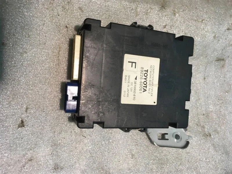 Блок computer multiplex network body Toyota Land Cruiser 200 2012 8922660061 22