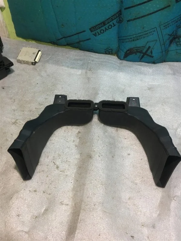 Воздуховод TOYOTA LAND CRUISER 200 2012 8721260140 22