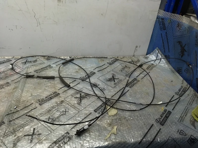 Трос лючка бензобака Lexus Lx450D 2019 7703560140 1VD-FTV 4.5