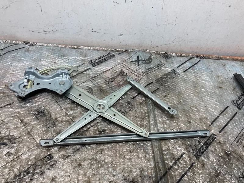 Стеклоподъемник электр. задний правый LEXUS ES 7 2018 6980178010 СЕДАН A25AFKS