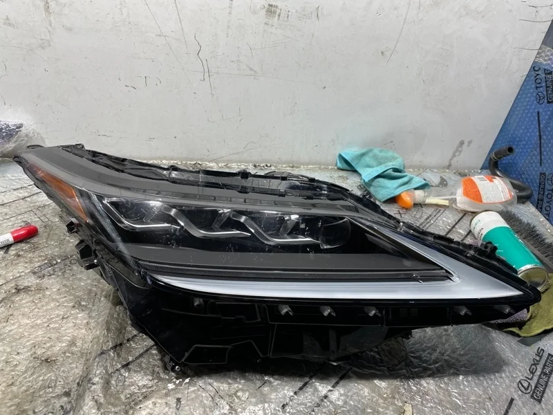 Фара правая Lexus RX 300 2020 8114548G00 2.0