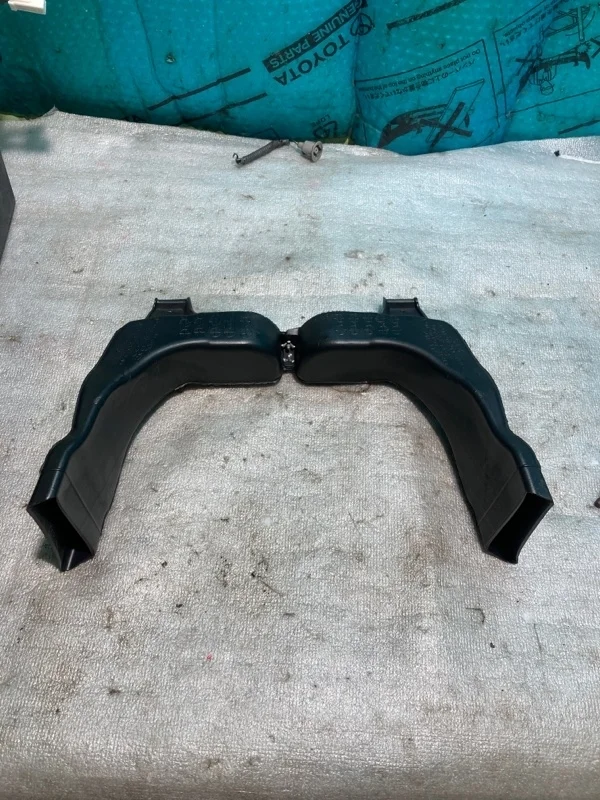 Воздуховод LEXUS LX450D 2015 8721260140 1VD-FTV 4.5