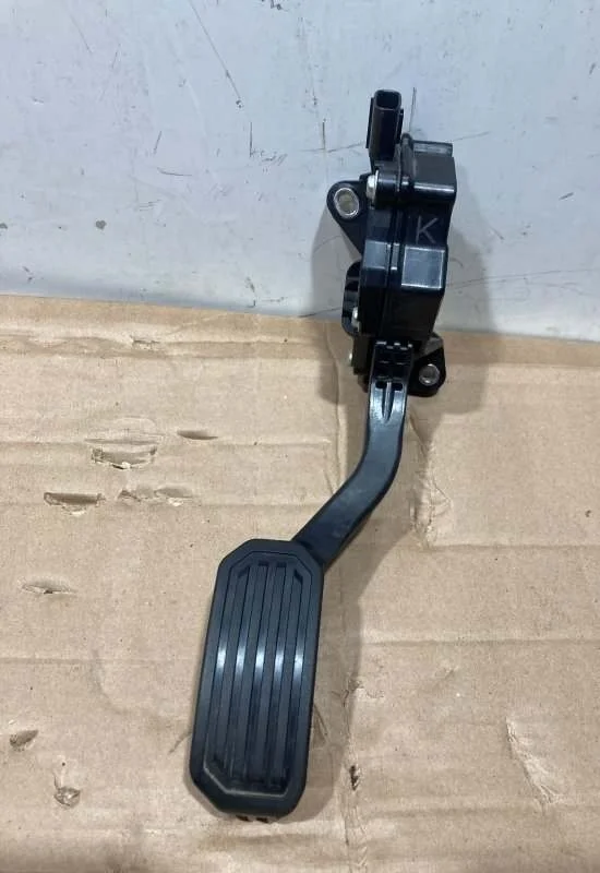 Педаль газа TOYOTA HIGHLANDER 2013 7811033110 2GR-FE 3.5