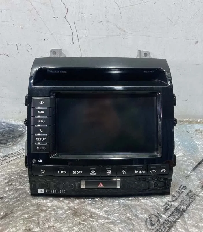 Магнитола TOYOTA LAND CRUISER 200 8611060110