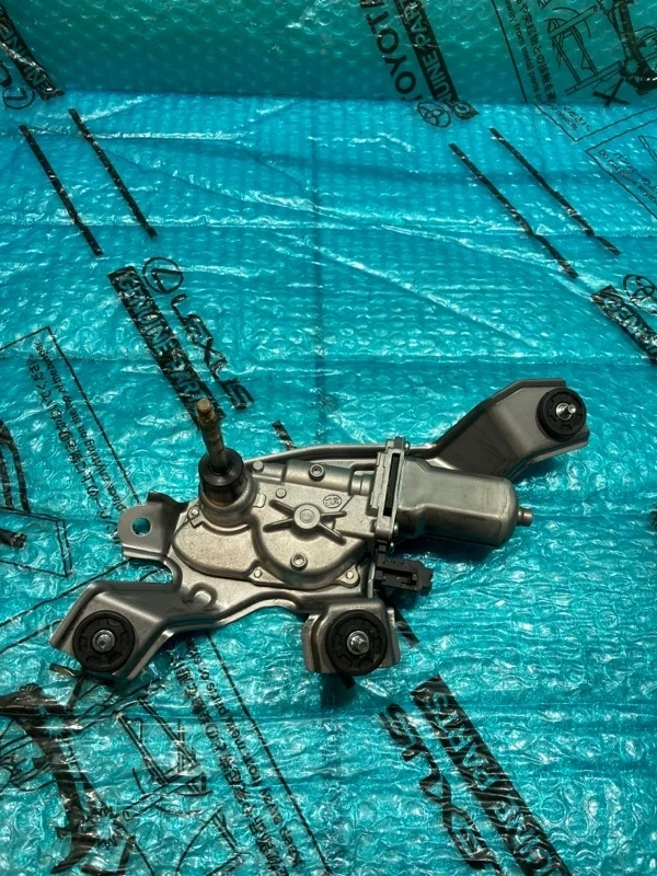 Моторчик стеклоочистителя задний LEXUS LX450D 2015 8513060310 1VD-FTV 4.5