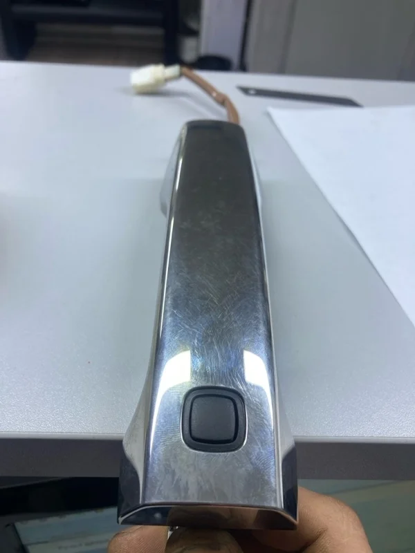 Ручка двери наружная TOYOTA LAND CRUISER 200 2012 6921060210 1VD-FTV 4.5