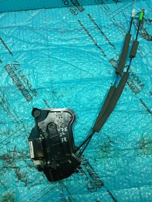 Замок двери передней правой TOYOTA Camry 2022 6903053130 V75 A25AFKS, передний правый