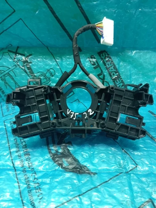 Кронштейн TOYOTA Camry 2022 8431911010 V75 A25AFKS