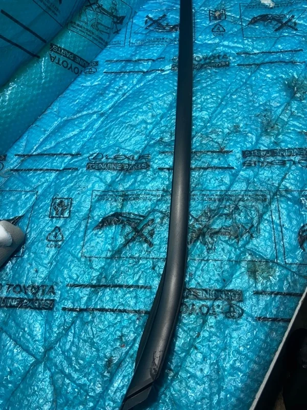 Молдинг лобового стекла LEXUS RX300 2019 7553648010 8AR-FTS 2.0, левый