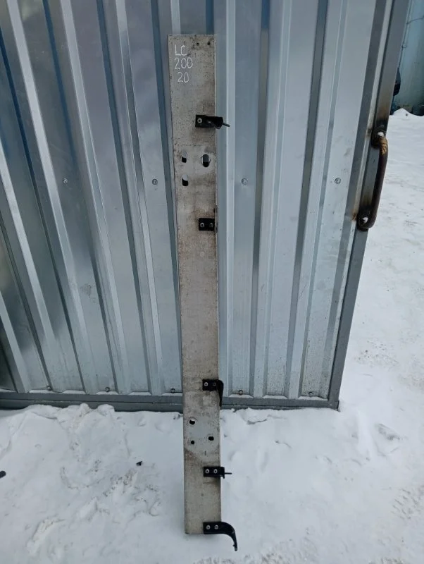 Усилитель переднего бампера TOYOTA LAND CRUISER 200 2020 5202160190 URJ202 4.6 1UR-FE