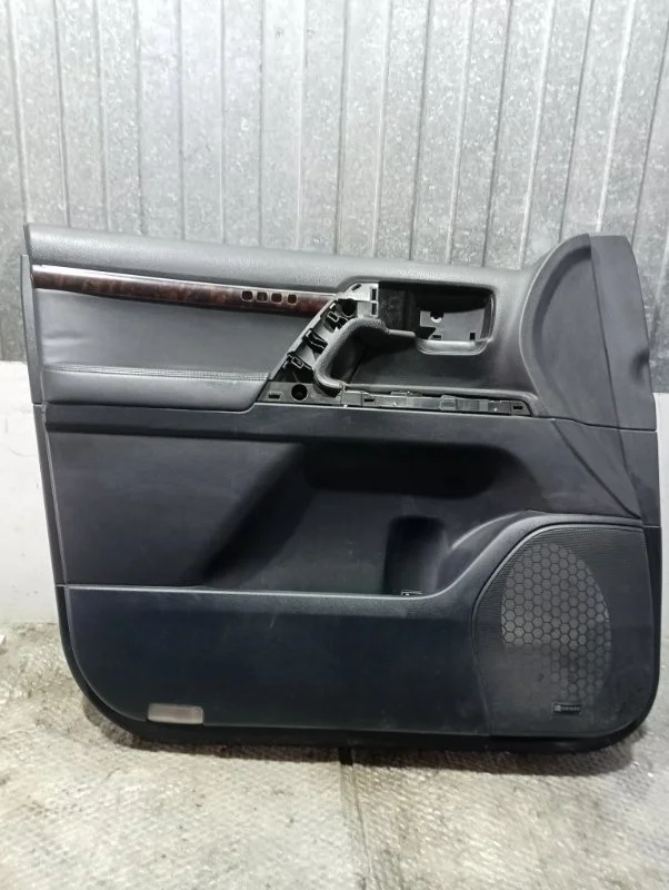 Обшивка двери передней левой TOYOTA LAND CRUISER 200 2013 6762060L80C1 URJ200 4.5 1VD-FTV, передняя левая