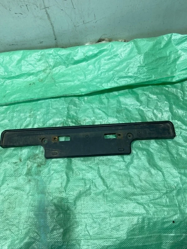 Площадка номерного знака TOYOTA LAND CRUISER 2007-2012 5211460050 1VD-FTV 4.5