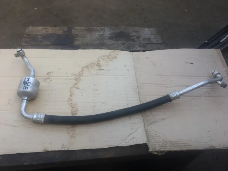 Трубка кондиционера LEXUS LX570 2016 887126A420 URJ200 3UR-FE 5.7