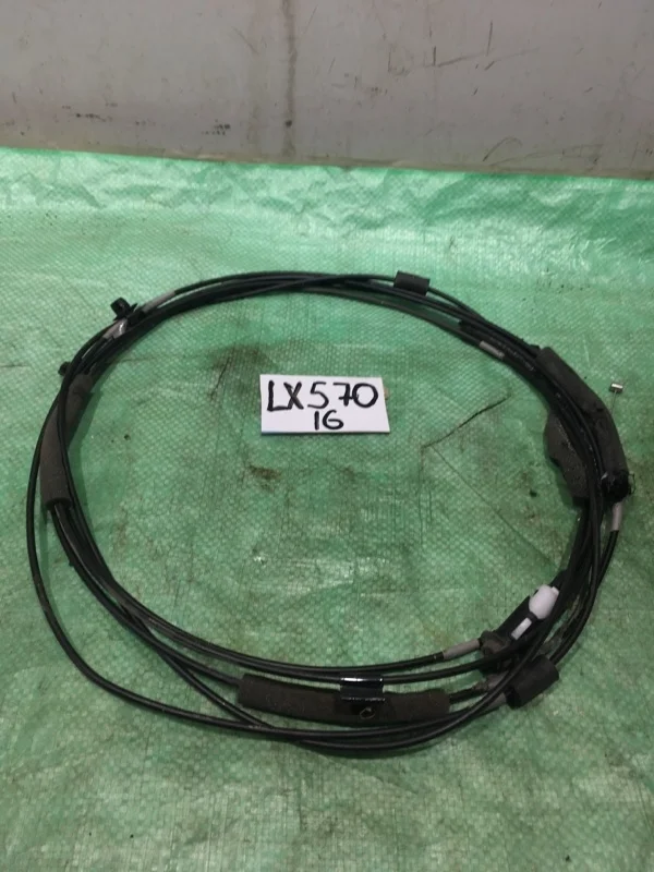 Трос лючка бензобака Lexus Lx570 2016 7703560140 URJ200 3UR-FE 5.7