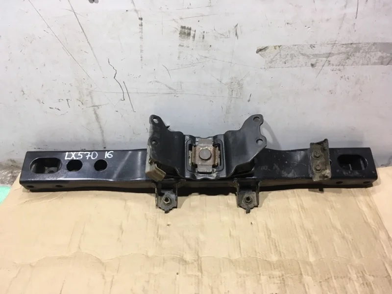 Балка под КПП Lexus Lx570 2016 5120360251 URJ200 3UR-FE 5.7