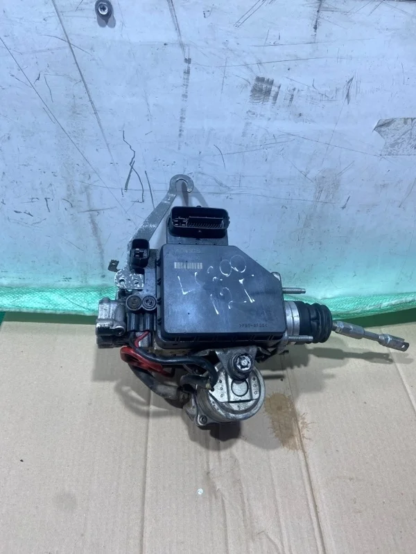 Блок ABS Toyota Land Cruiser 200 2012 4705060390 1VD-FTV 4.5