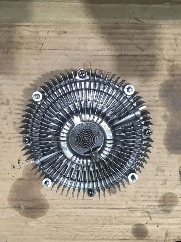 Вискомуфта TOYOTA LAND CRUISER 200 2015 1621038070 URJ202 4.6 1UR-FE