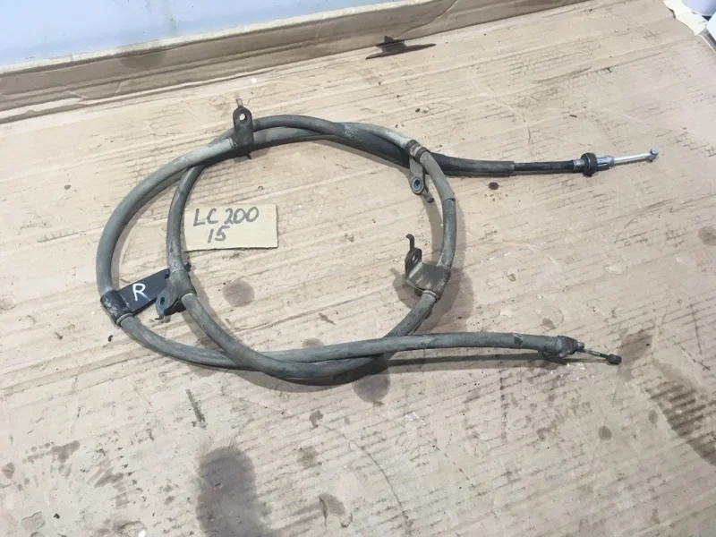 Трос стояночного тормоза правый Toyota Land Cruiser 200 2015 4642060090 URJ202 4.6 1UR-FE, задний правый