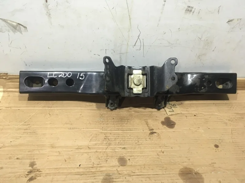 Балка под КПП Toyota Land Cruiser 200 2015 5120360251 URJ202 4.6 1UR-FE
