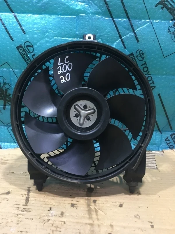 Вентилятор радиатора кондиционера TOYOTA LAND CRUISER 200 2020 8859060082 URJ202 1VD-FTV 4.5