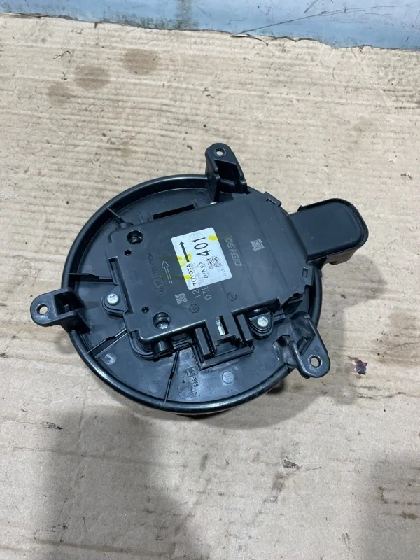 Моторчик отопителя TOYOTA LAND CRUISER 200 2015 8710360560 URJ202 4.6 1UR-FE