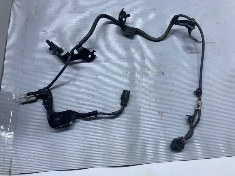 Провод датчика ABS TOYOTA LAND CRUISER 200 2020 8951660150 URJ202 1VD-FTV 4.5, передний правый