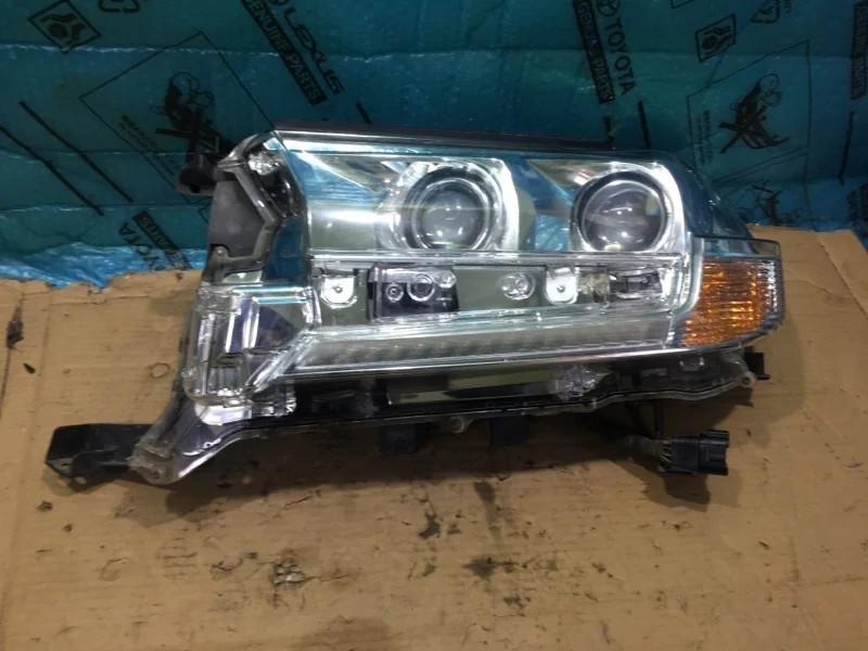 Фара левая TOYOTA LAND CRUISER 200 2016 8110660K12 URJ202 1VD-FTV 4.5, передняя левая