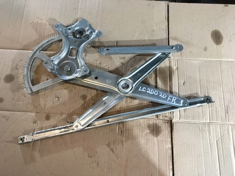 Стеклоподъемник электр. передний правый TOYOTA LAND CRUISER 200 2020 6980160080 URJ202 1VD-FTV 4.5