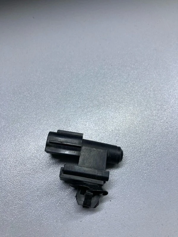 Датчик температуры воздуха TOYOTA Land Cruiser 200 2015> 8879028100, передний