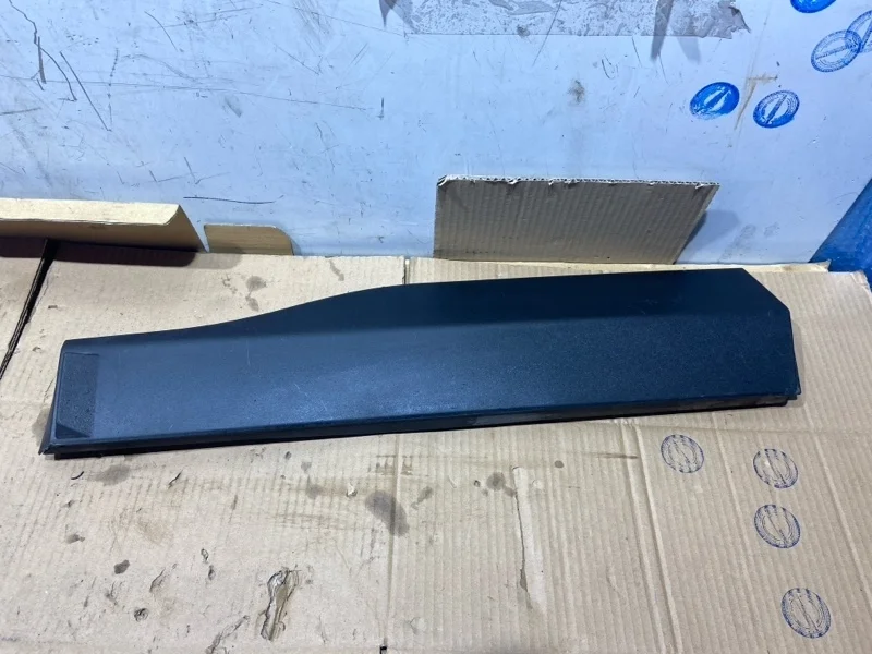 Накладка двери задней правой TOYOTA RAV 4 XA50 2019-2022 7507742040, задняя правая