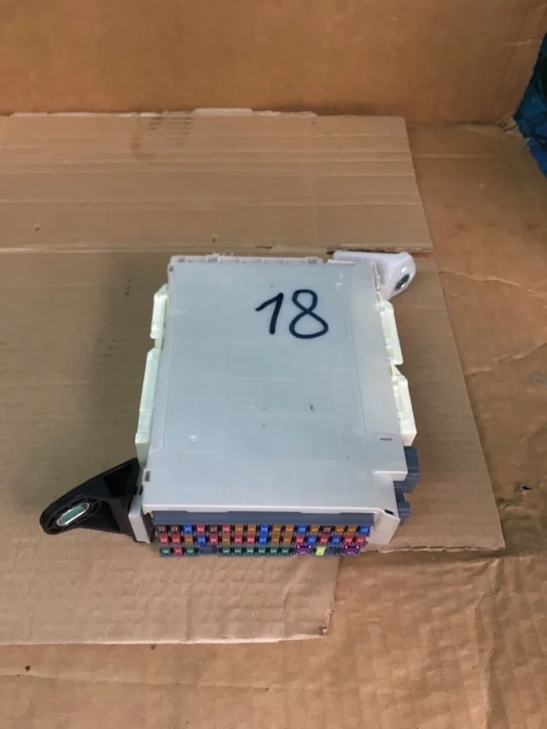 Блок комфорта LEXUS LX570 2016 8273360P40 URJ200 3UR-FE 5.7