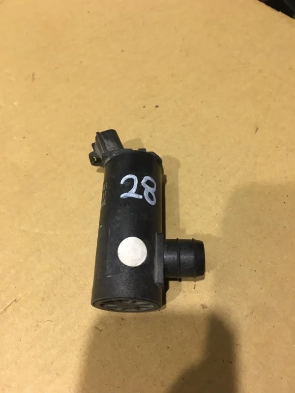 Насос омывателя фар TOYOTA Land Cruiser 2022 8528033030 VJA300 V35AFTS