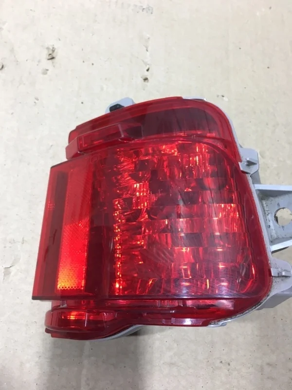 Фонарь задний(в бампер)левый TOYOTA Land Cruiser 2018 8145660070 URJ202 4.5 1VD-FTV