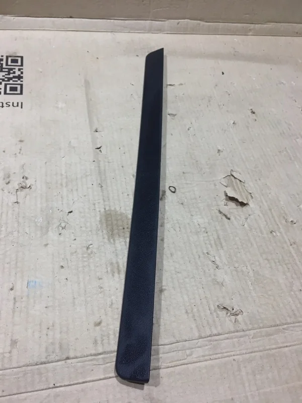 Накладка порога (внутренняя) Toyota Land Cruiser 2016 6791160030C0 URJ202 1VD-FTV 4.5, передняя