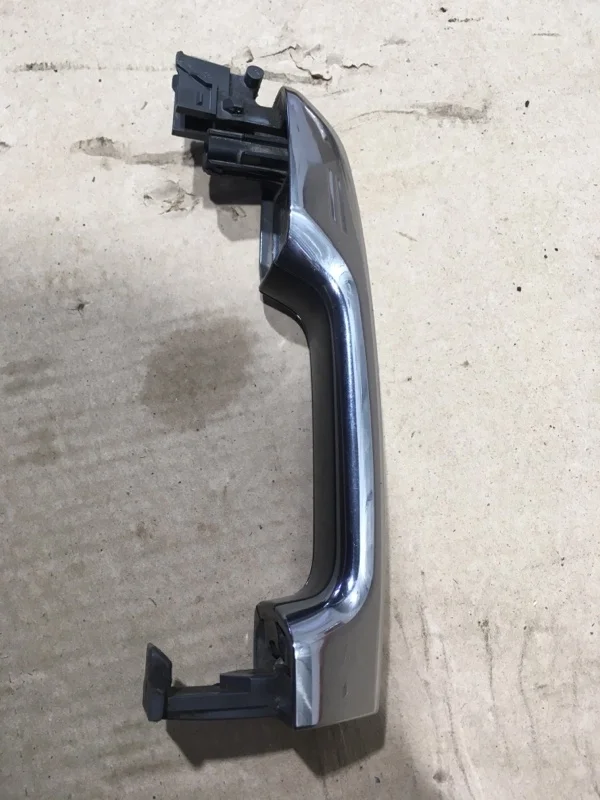 Ручка двери наружная TOYOTA Land Cruiser 2016 6921060270 URJ202 1VD-FTV 4.5