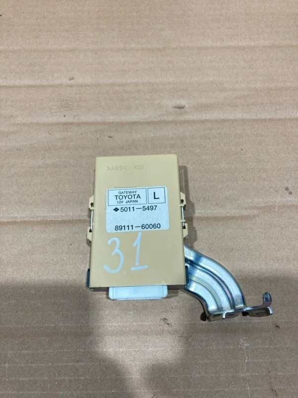 Блок электронный LEXUS LX570 2011 8911160060 URJ200 3UR-FE 5.7