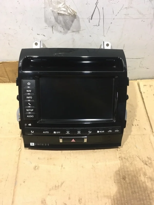 Магнитола TOYOTA Land Cruiser 2015 8611060110 URJ200 1VD-FTV 4.5