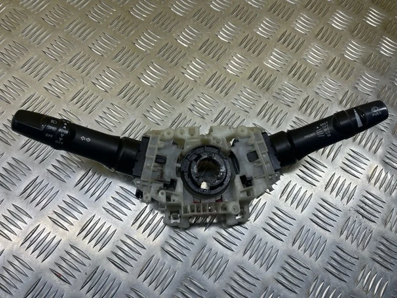 Переключатель подрулевой (стрекоза) Mitsubishi L200 (2006-2015) 2007 8600A191 ПИКАП 2.5 D 4D56