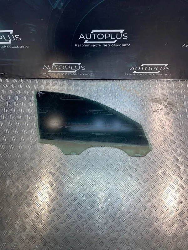 Стекло Hyundai Grandeur 2008 824213L010 4 2.7 G6EA, переднее правое