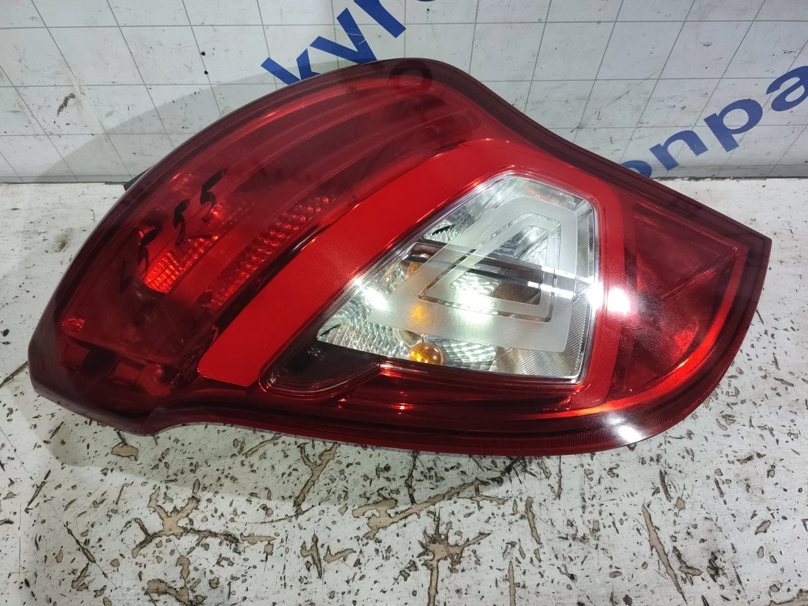 Фонарь SsangYong Actyon 2014 C200