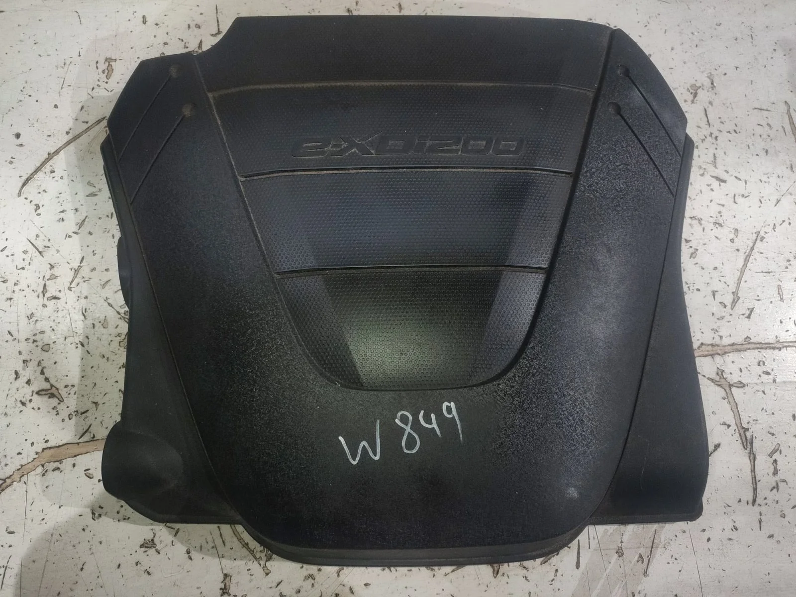 Крышка двигателя декоративная SsangYong Actyon 2012 C200