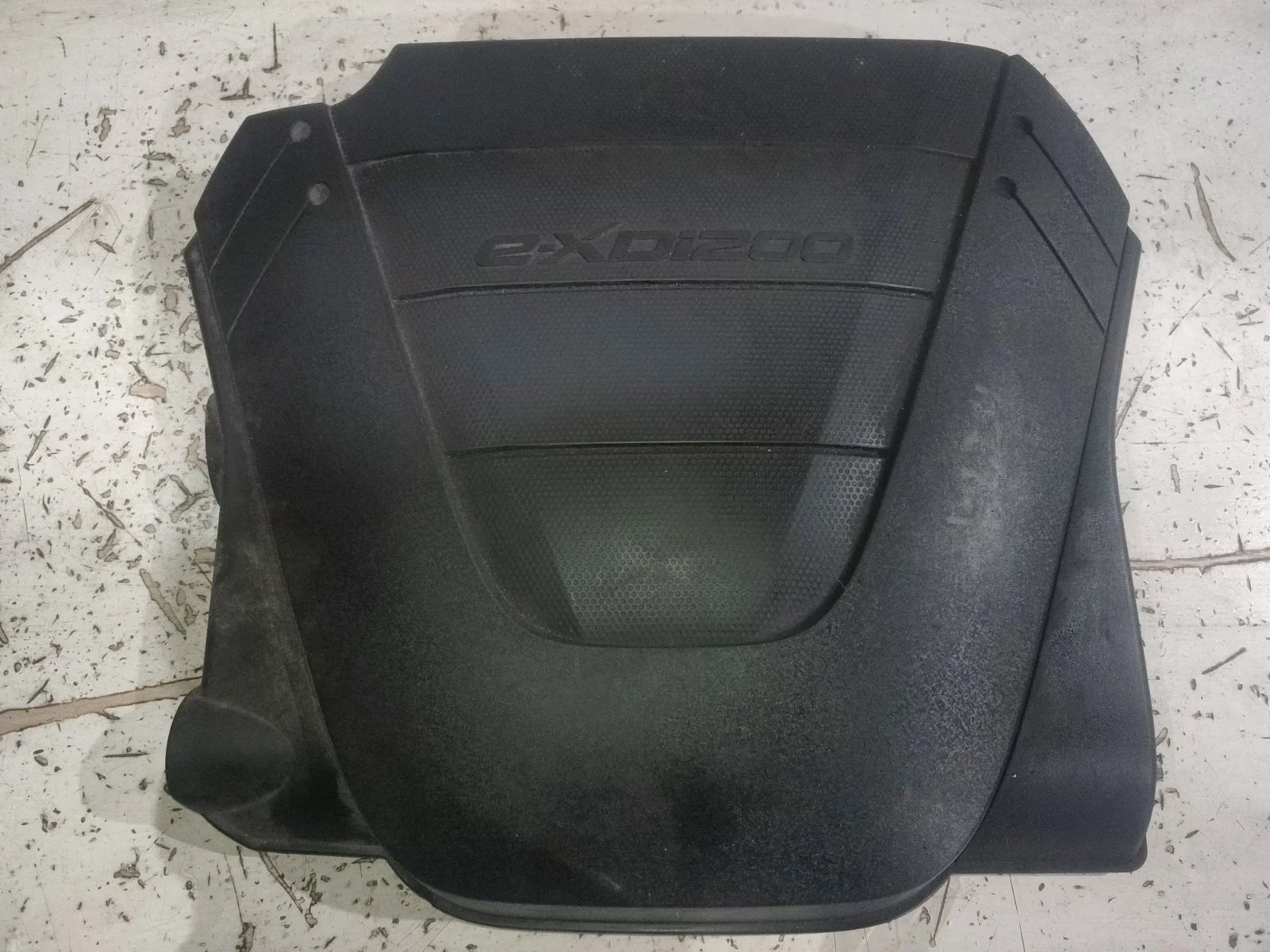 Крышка двигателя декоративная SsangYong Actyon 2015 C200