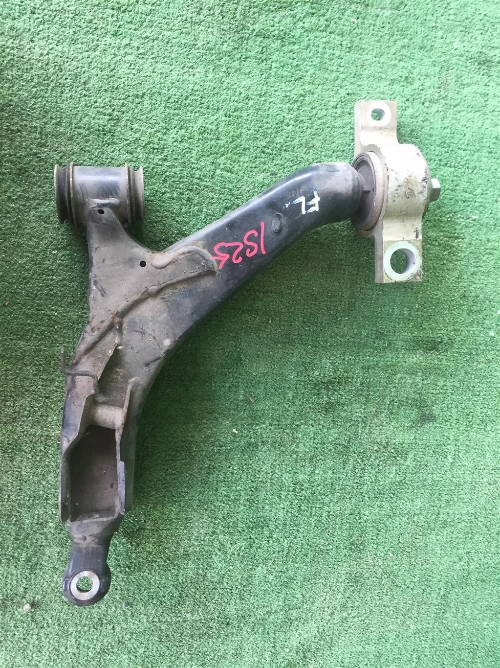 Б.у. рычаг LEXUS IS250 GSE20 LEXUS IS250 GSE20