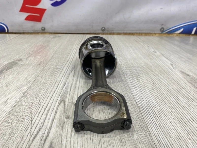 Поршень FORD FOCUS 2 2008