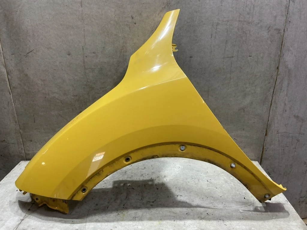 Крыло переднее левое Nissan Juke F15  RES Жук Ф15