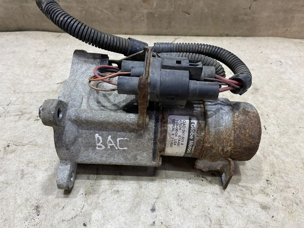 Моторчик раздатки  VW Touareg 1 0AD341601A