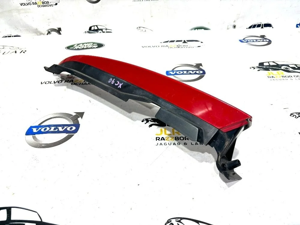 Фонарь задний правый верхний Volvo XC90 2002-2006 XC90 I (2002—2006)