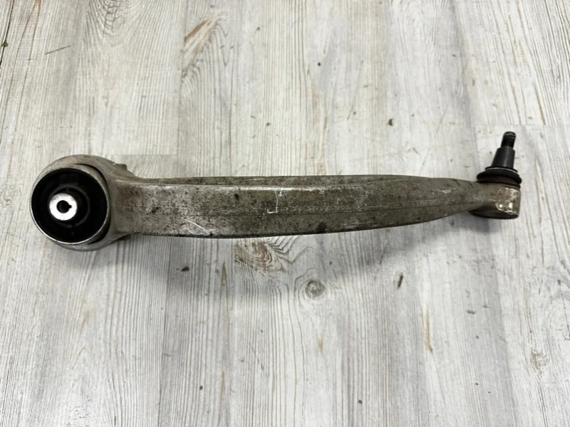 Рычаг подвески направляющий Audi Q7 2015- 4M