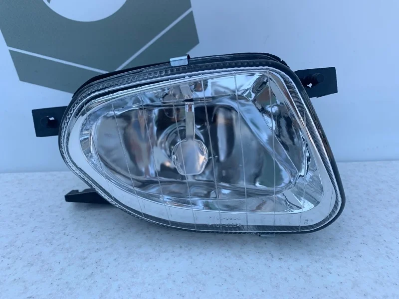 Птф правая Mercedes-benz W211